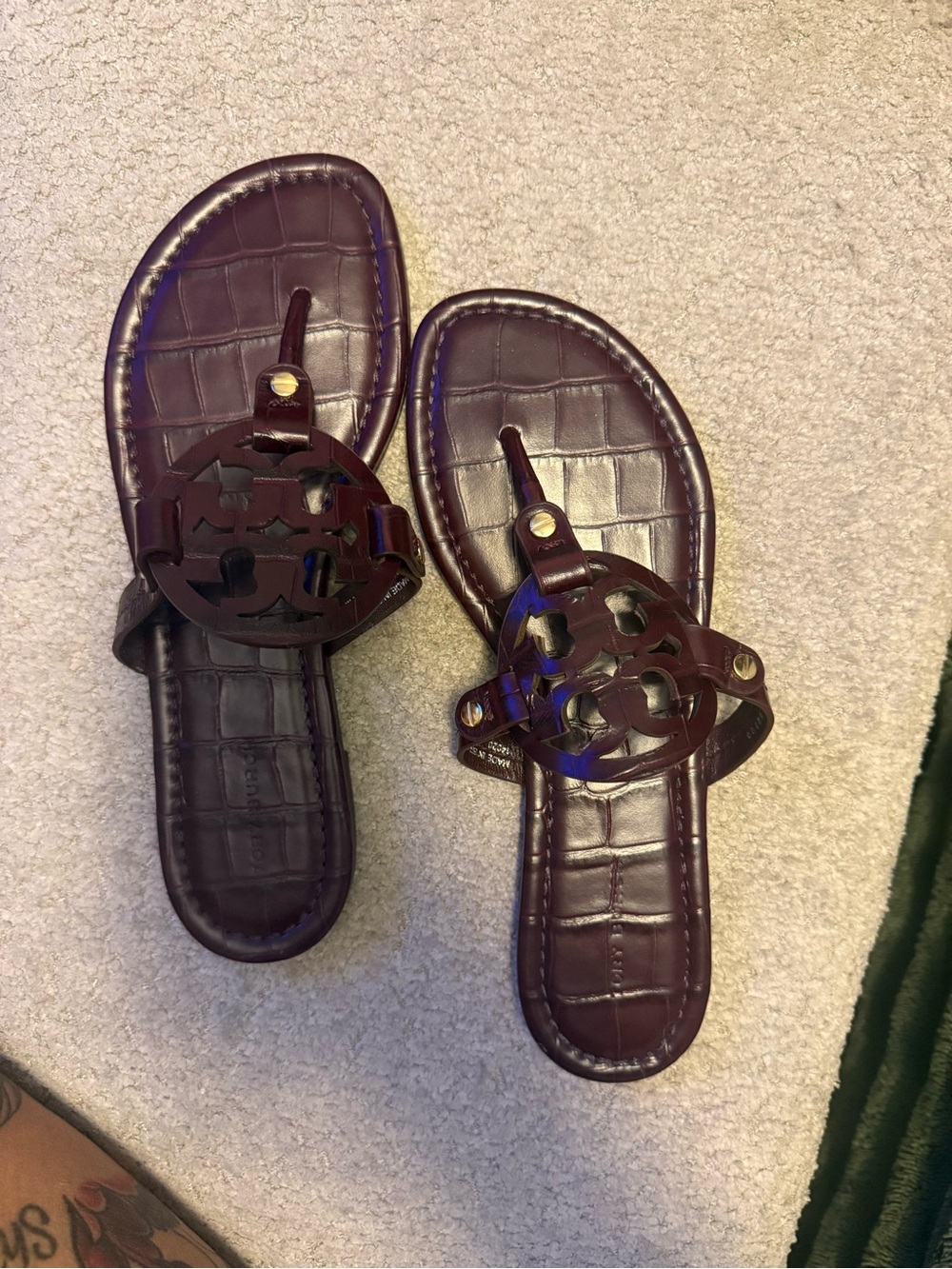 Burgundy Cutout Logo Slide Sandals